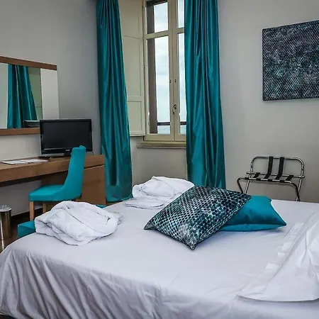 Palazzo Filisio - Regia Restaurant טרני