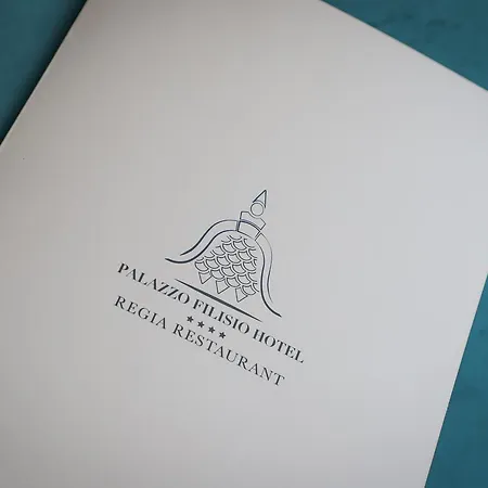Palazzo Filisio - Regia Restaurant Отель Трани